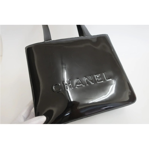 Chanel Authentic Black Enamel Tote Shoulder Bag - Picture 4 of 13